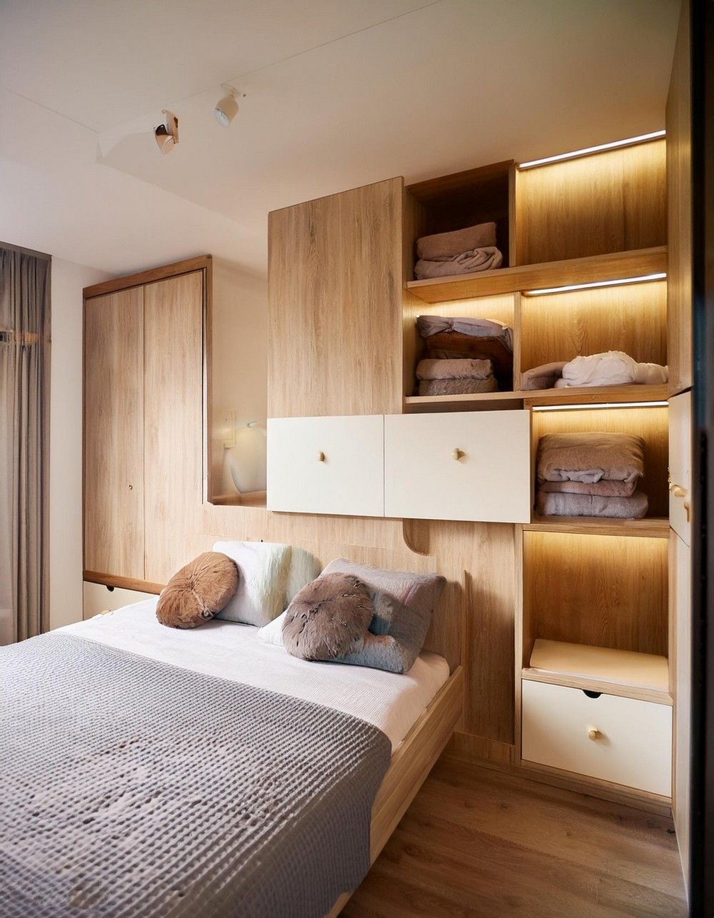Build In Beds