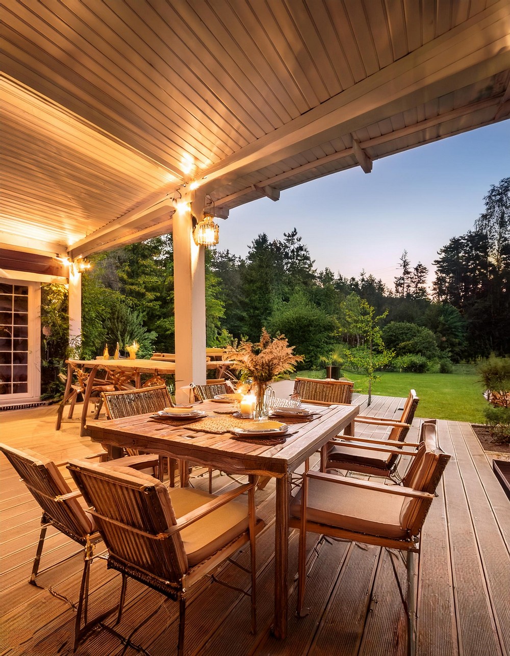 Outdoor Dining Area