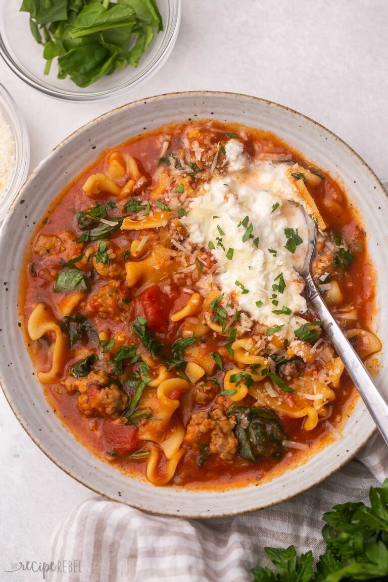 Crockpot Lasagna Soup (quick & easy!)