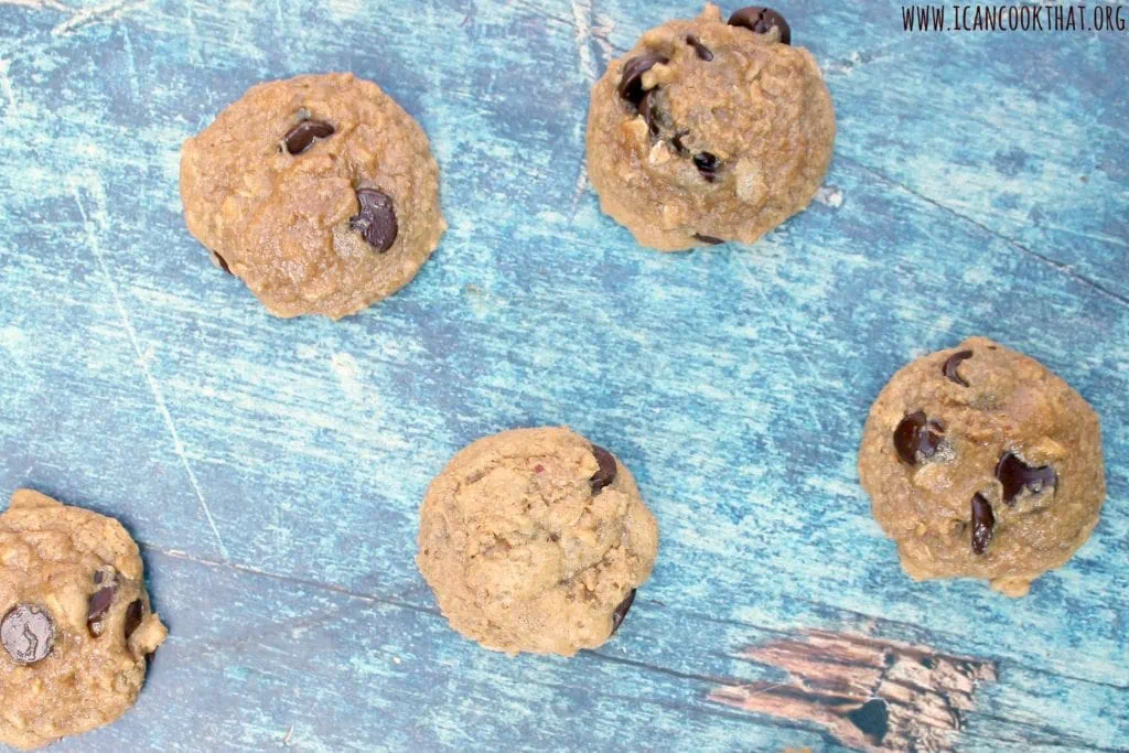 Peanut Butter Chocolate Chip Protein Cookies