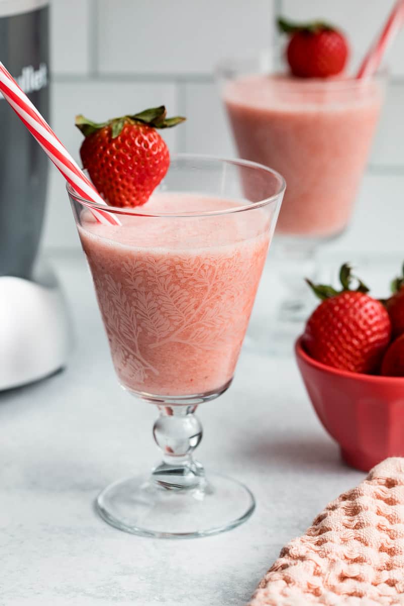 Strawberry Banana Smoothie without Milk