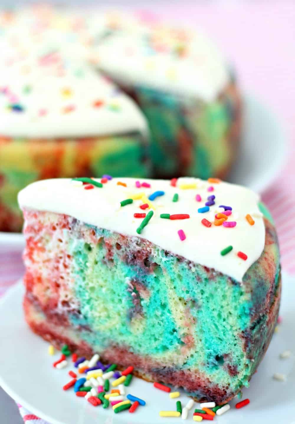 Unicorn Jello Poke Cake + Free Unicorn Cake Topper Printable 