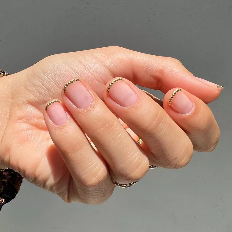 Dotted Golden Chrome French